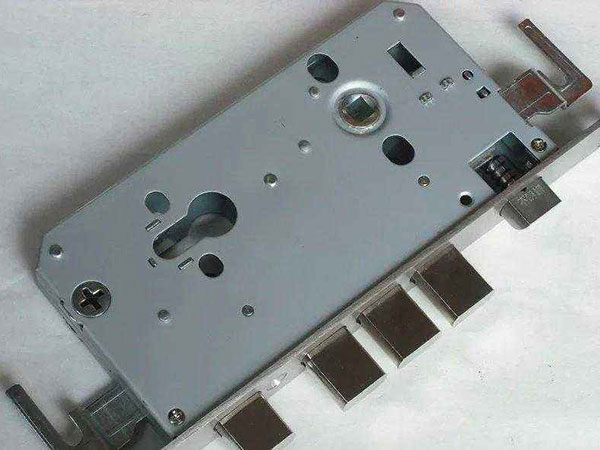 江阴24小时上门开锁公司